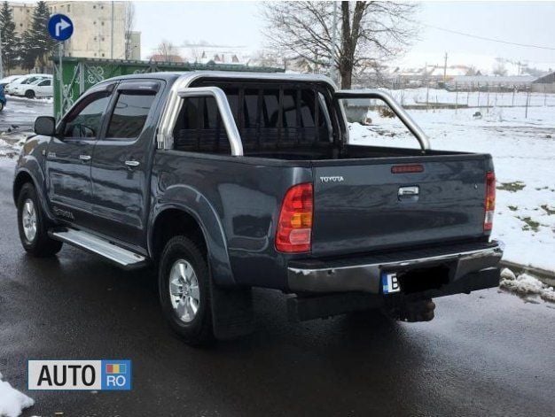 Second-hand Toyota HiLux 144 CP (105 kW) 2012 Gri Pickup