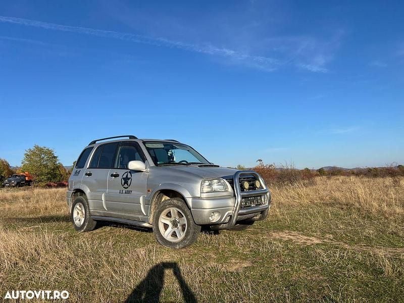 Culoareargint Utilizat 2005 Suzuki Grand Vitara SUV | 5.299 EUR (Puțin scump) - Imagine 1/4