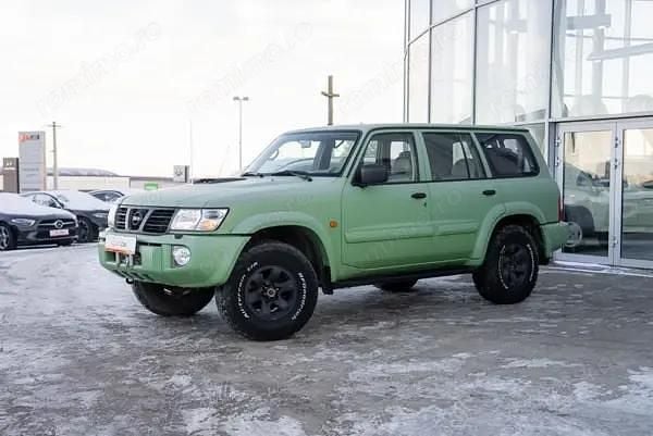 Second-hand Nissan Patrol 158 CP (116 kW) 2003 Verde SUV