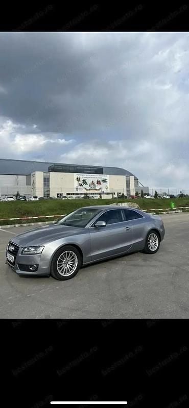 Utilizat 2011 Audi A5 Coupe | 6.000 EUR (Preț bun) - Imagine 1/4