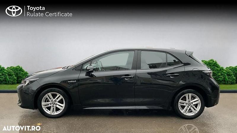 Second-hand Toyota Corolla 98 CP (72 kW) 2021 Culoarenegru Hatchback