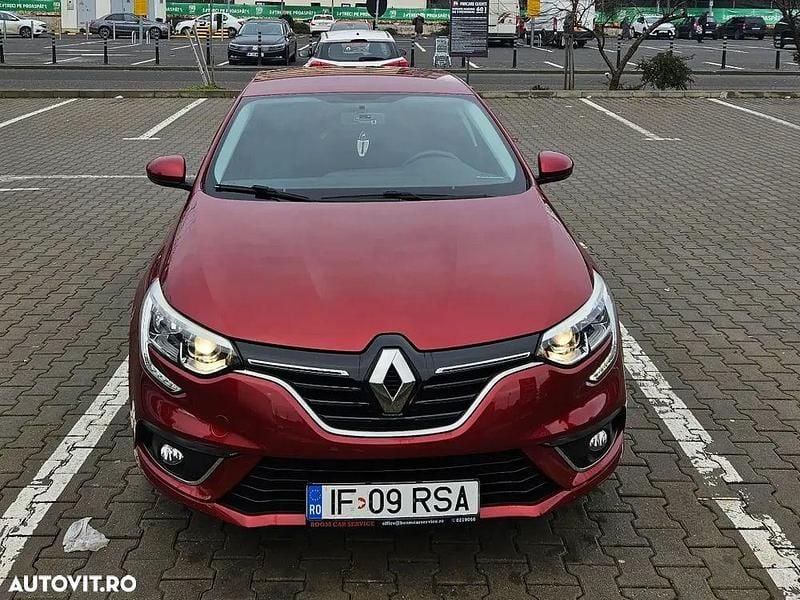 Culoarerosu Second-hand 2019 Renault Mégane IV Berlinǎ | 9.650 EUR (Super Preț) - Imagine 1/4