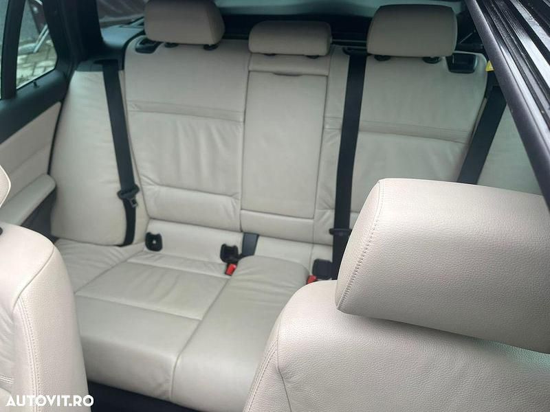 Second-hand BMW 320 Exclusive 183 CP (134 kW) 2011 Culoarenegru Break