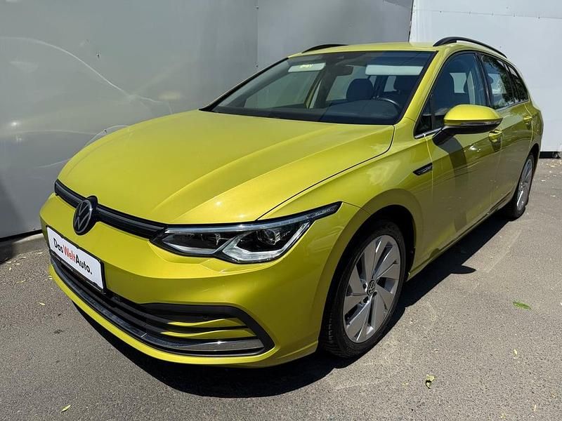 Galben mediu normal Utilizat 2021 VW Golf VIII Style | 25.700 EUR (Scump) - Imagine 1/4