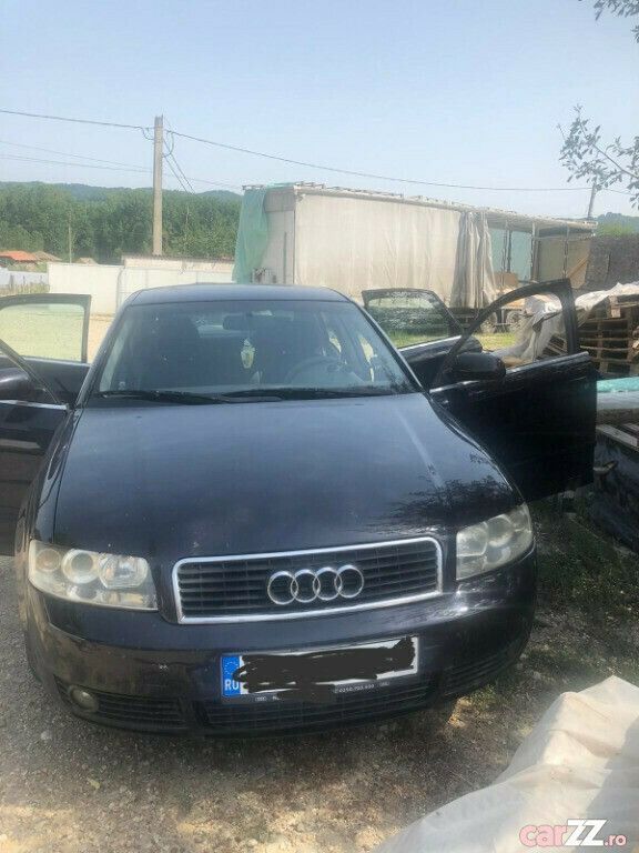 Negru Utilizat 2001 Audi A4 Berlinǎ | 1.850 EUR (Preț OK) - Imagine 1/4