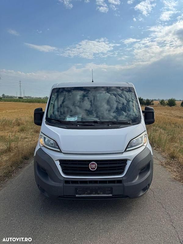 Culoarealb Utilizat 2015 Fiat Ducato Van | 10.500 EUR - Imagine 1/4