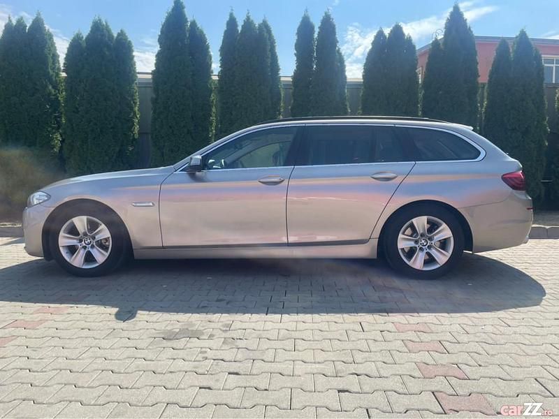 Gri Utilizat 2016 BMW 520 Comfort Edition Break | 12.800 EUR (Super Preț) - Imagine 1/4