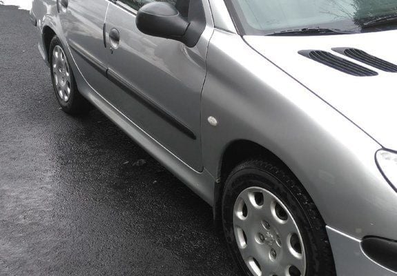 Second-hand Peugeot 206 74 CP (54 kW) 2008 Argint Berlinǎ