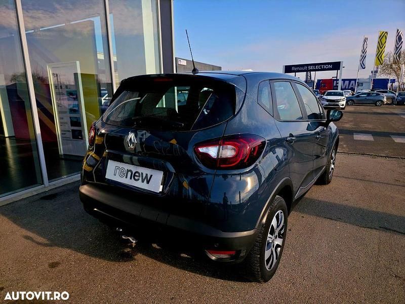 Second-hand Renault Captur Zen 90 CP (66 kW) 2017 Culoarealbastru SUV
