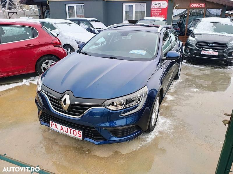 Second-hand Renault Mégane GrandTour Initiale Paris 95 CP (69 kW) 2019 Culoarealbastru Break