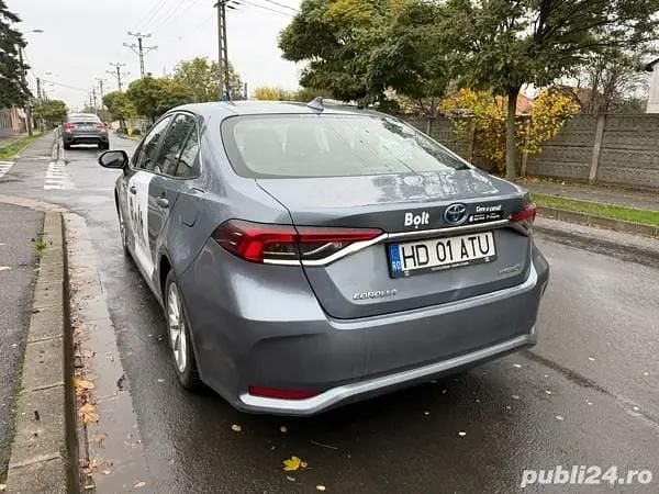 Second-hand Toyota Corolla 122 CP (89 kW) 2022 Berlinǎ