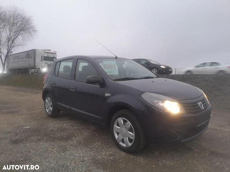 Culoarealbastru Utilizat 2012 Dacia Sandero Hatchback | 2.650 EUR (Preț OK) - Imagine 1/4