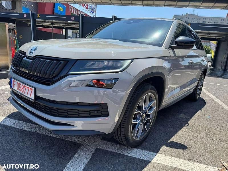 Gri Utilizat 2020 Skoda Kodiaq SportLine SUV | 27.700 EUR (Scump) - Imagine 1/4
