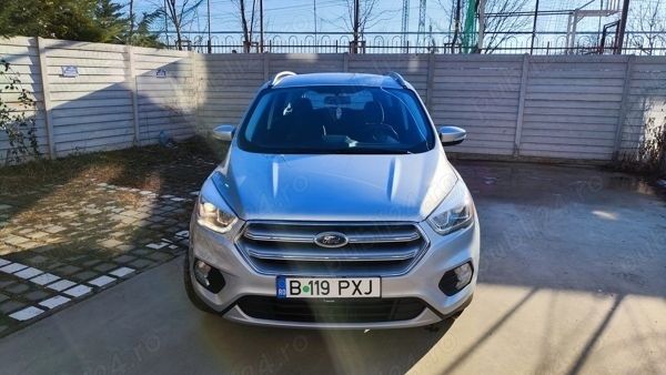 Gri Utilizat 2017 Ford Kuga SUV | 11.400 EUR (Preț OK) - Imagine 1/4