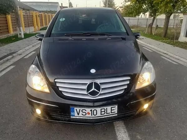 Utilizat 2006 Mercedes B180 Monovolum | 2.600 EUR (Preț OK) - Imagine 1/4