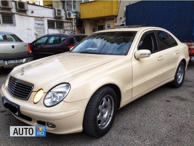 Second-hand Mercedes E200 136 CP (100 kW) 2006 Berlinǎ