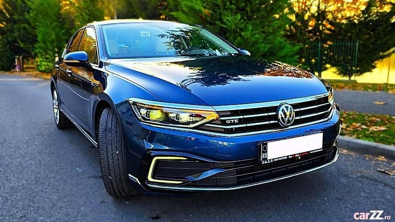 Albastru Utilizat 2020 VW Passat GTE Berlinǎ | 26.499 EUR (Scump) - Imagine 1/4