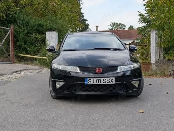 Negru Utilizat 2010 Honda Civic Hatchback | 6.990 EUR (Puțin scump) - Imagine 1/4