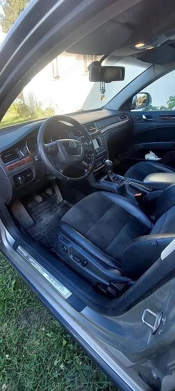 Maro Second-hand 2013 Skoda Superb Scout 4x4 Break | 7.990 EUR (Preț OK) - Imagine 1/4