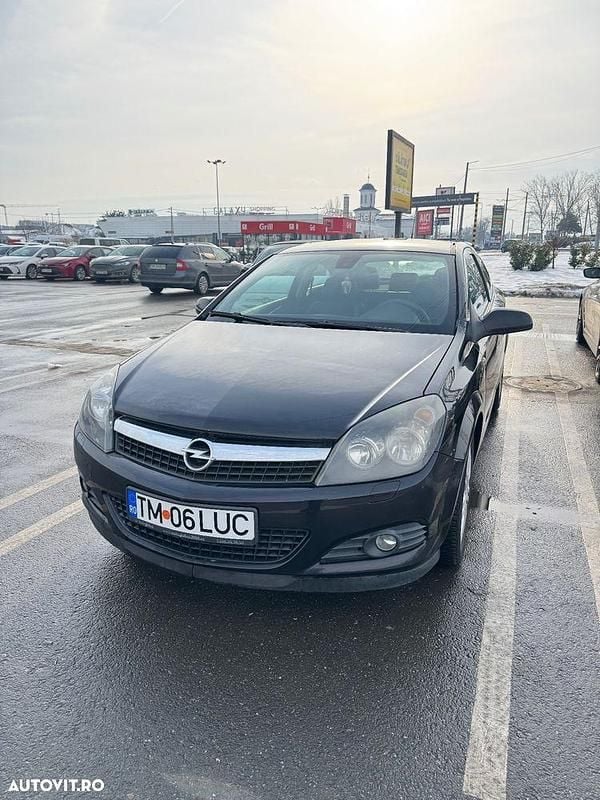 Culoarenegru Second-hand 2008 Opel Astra Coupe | 2.500 EUR (Preț OK) - Imagine 1/4