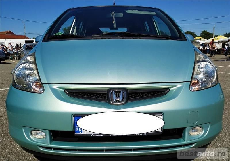 Văndută Honda Jazz ES Sport Automat (. - mașini second ...