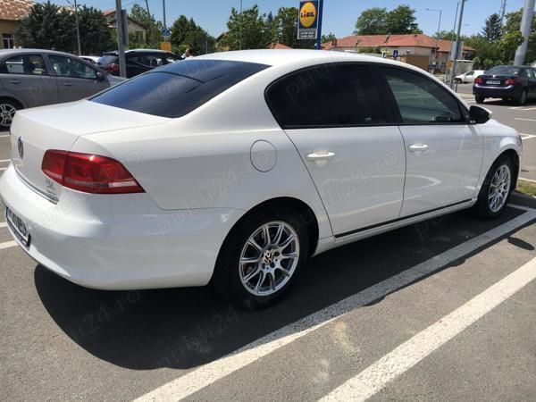 Second-hand VW Passat 140 CP (102 kW) 2014 Alb Berlinǎ