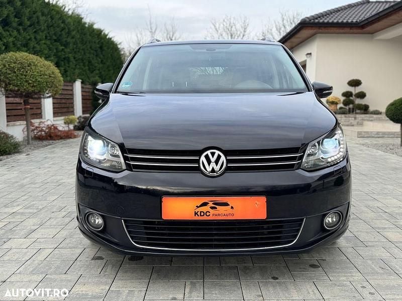 Culoarenegru Utilizat 2010 VW Touran Highline Monovolum | 6.850 EUR (Preț OK) - Imagine 1/4