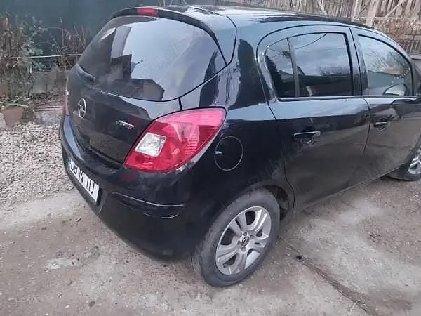 Second-hand Opel Corsa 75 CP (55 kW) 2008 Negru Hatchback