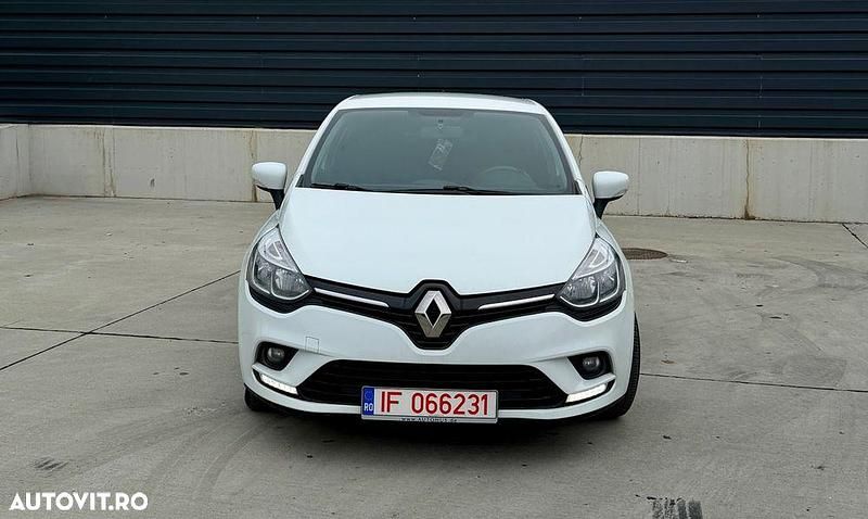 Second-hand Renault Clio IV Intens 90 CP (66 kW) 2019 Culoarealb Hatchback