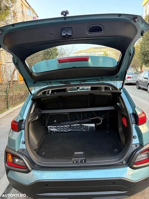 Second-hand Hyundai Kona Comfort 120 CP (88 kW) 2020 Culoarealbastru SUV