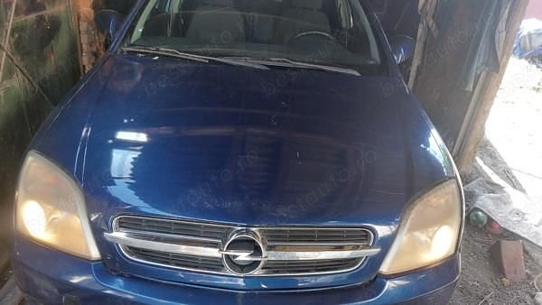 Utilizat 2004 Opel Vectra Berlinǎ | 750 EUR (Preț bun) - Imagine 1/4
