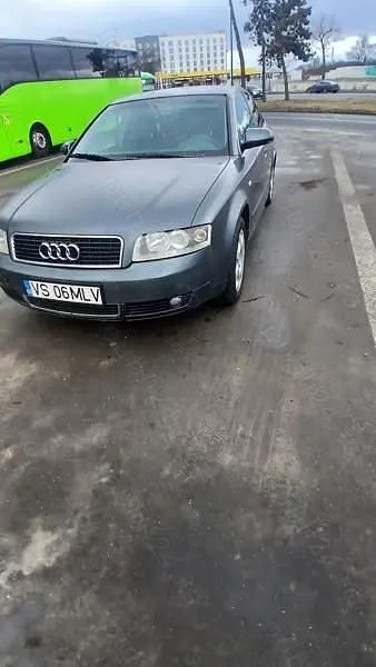 Second-hand Audi A4 130 CP (95 kW) 2001 Berlinǎ