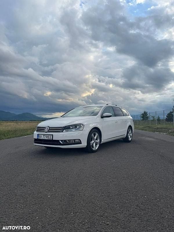 Alb Utilizat 2012 VW Passat Highline Break | 8.190 EUR (Preț OK) - Imagine 1/4