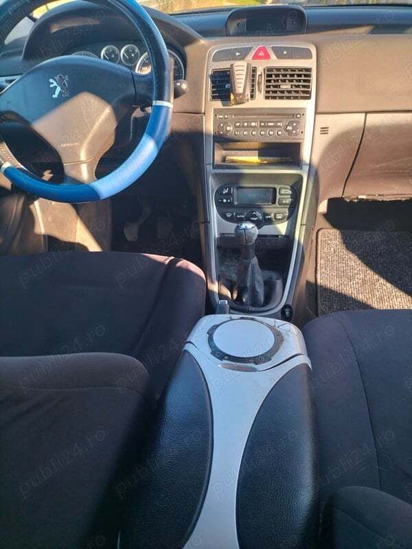 Utilizat 2004 Peugeot 307 Hatchback | 900 EUR (Preț bun) - Imagine 1/4