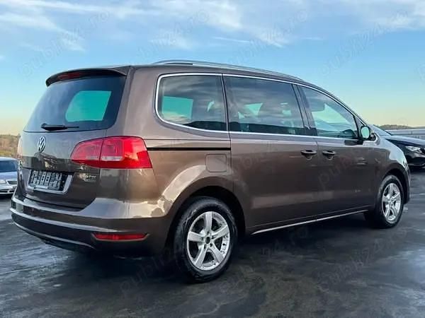 Second-hand VW Sharan Comfortline 140 CP (102 kW) 2011 Maro Monovolum