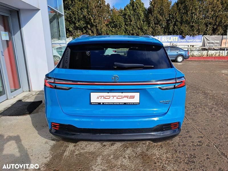 Second-hand MG EHS Exclusive 258 CP (189 kW) 2024 Culoarealbastru SUV