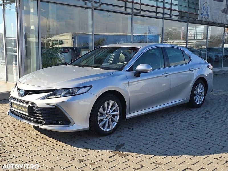 Second-hand Toyota Camry Business Edition 218 CP (160 kW) 2022 Culoareargint Berlinǎ
