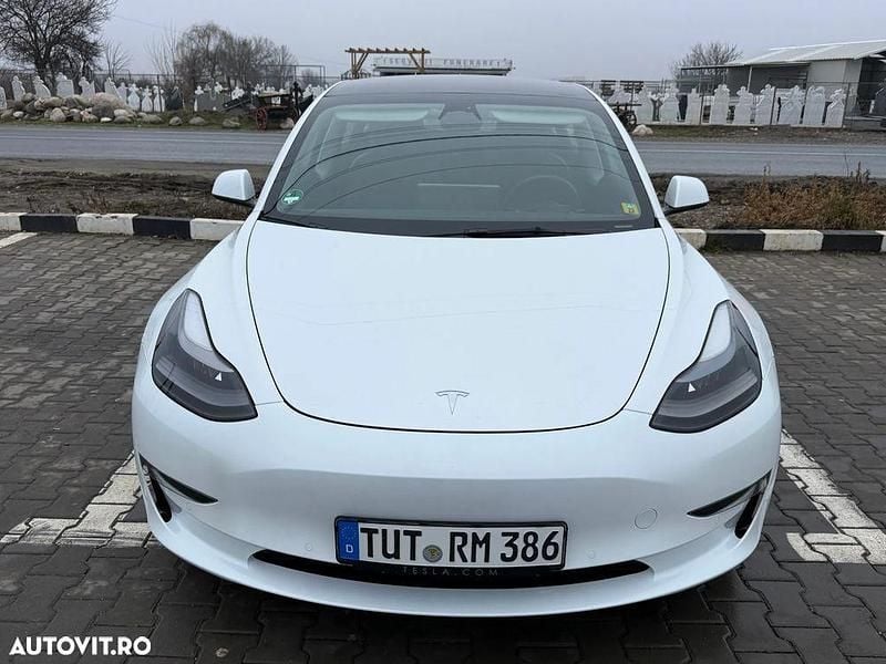 Culoarealb Utilizat 2022 Tesla Model 3 Berlinǎ | 35.500 EUR (Preț OK) - Imagine 1/4