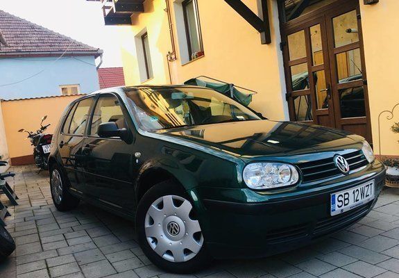 Verde Utilizat 2001 VW Golf IV Hatchback | 1.990 EUR - Imagine 1/4