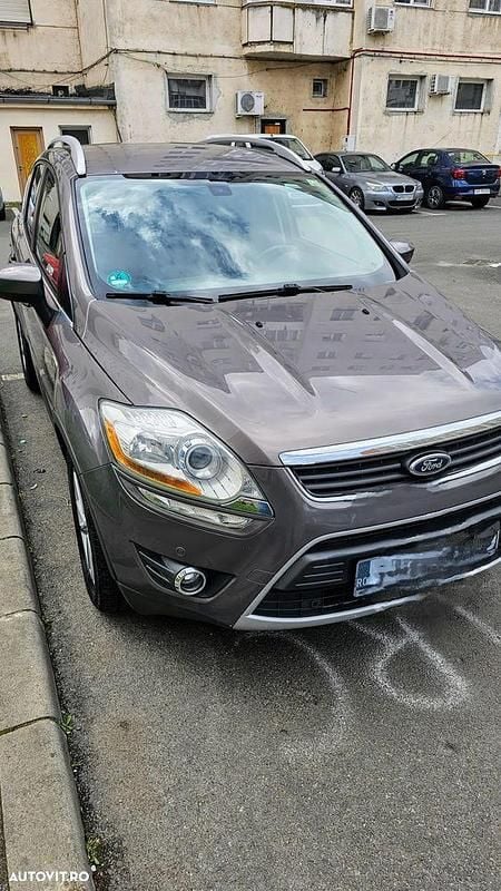Second-hand Ford Kuga Trend 140 CP (102 kW) 2012 Maro SUV