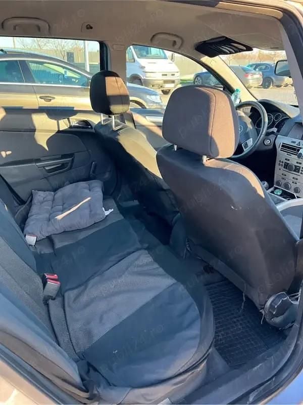 Second-hand Opel Astra 120 CP (88 kW) 2007 Break