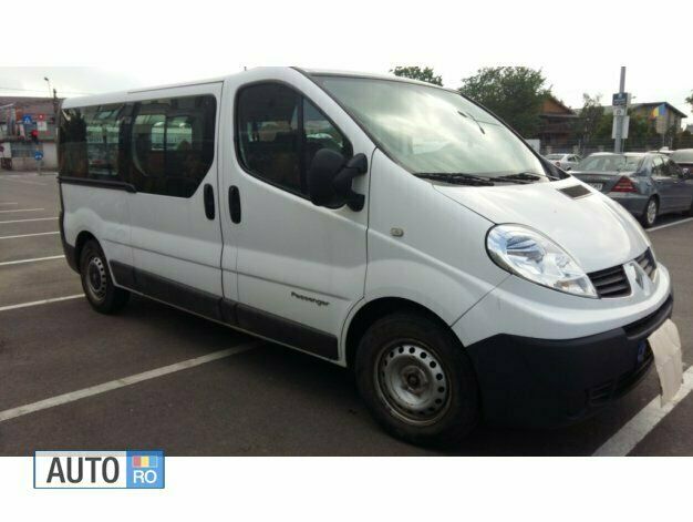 Second-hand Renault Trafic 190 CP (139 kW) 2007 Alb Monovolum