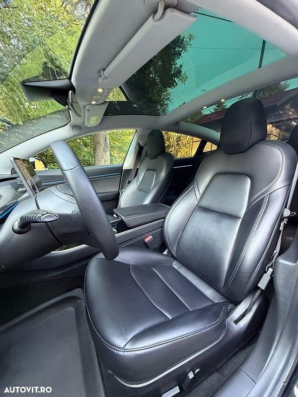 Second-hand Tesla Model 3 Performance 376 kW (512 CP) 2020 Culoarenegru Berlinǎ