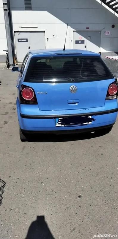 Second-hand 2004 VW Polo Berlinǎ | 1.000 EUR (Preț OK) - Imagine 1/4