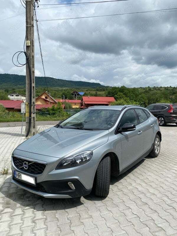 Utilizat 2014 Volvo V40 CC Break | 7.300 EUR - Imagine 1/4
