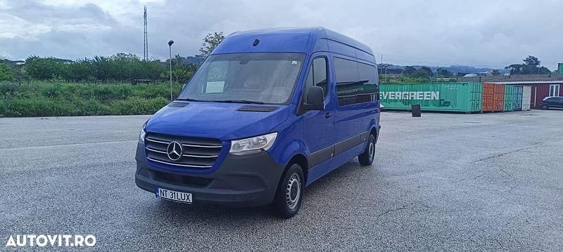 Second-hand Mercedes Sprinter 143 CP (105 kW) 2019 Culoarealbastru Van