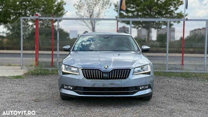 Culoaregri Utilizat 2015 Skoda Superb Style Break | 12.500 EUR (Puțin scump) - Imagine 1/4