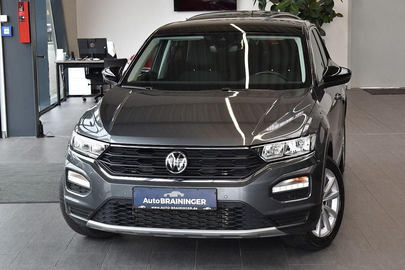 Utilizat 2021 VW T-Roc Active SUV | 25.826 EUR (Preț bun) - Imagine 1/1