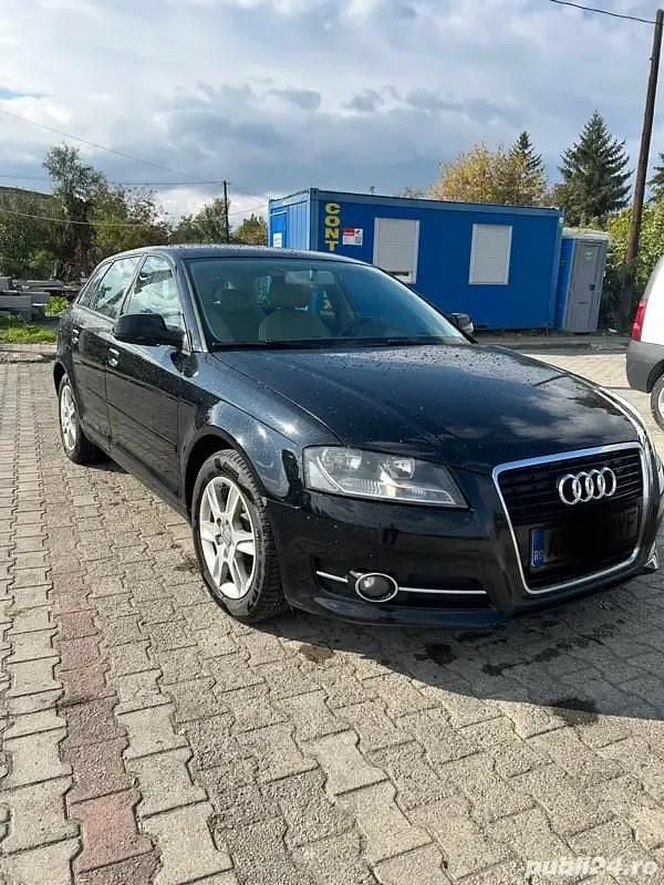 Negru Utilizat 2012 Audi A3 Hatchback | 5.700 EUR - Imagine 1/4