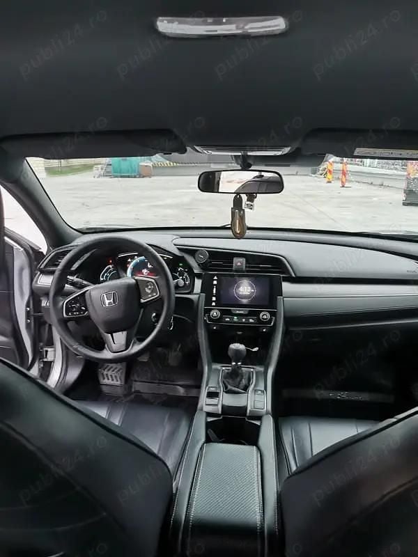 Utilizat 2018 Honda Civic Hatchback | 13.700 EUR (Super Preț) - Imagine 1/4
